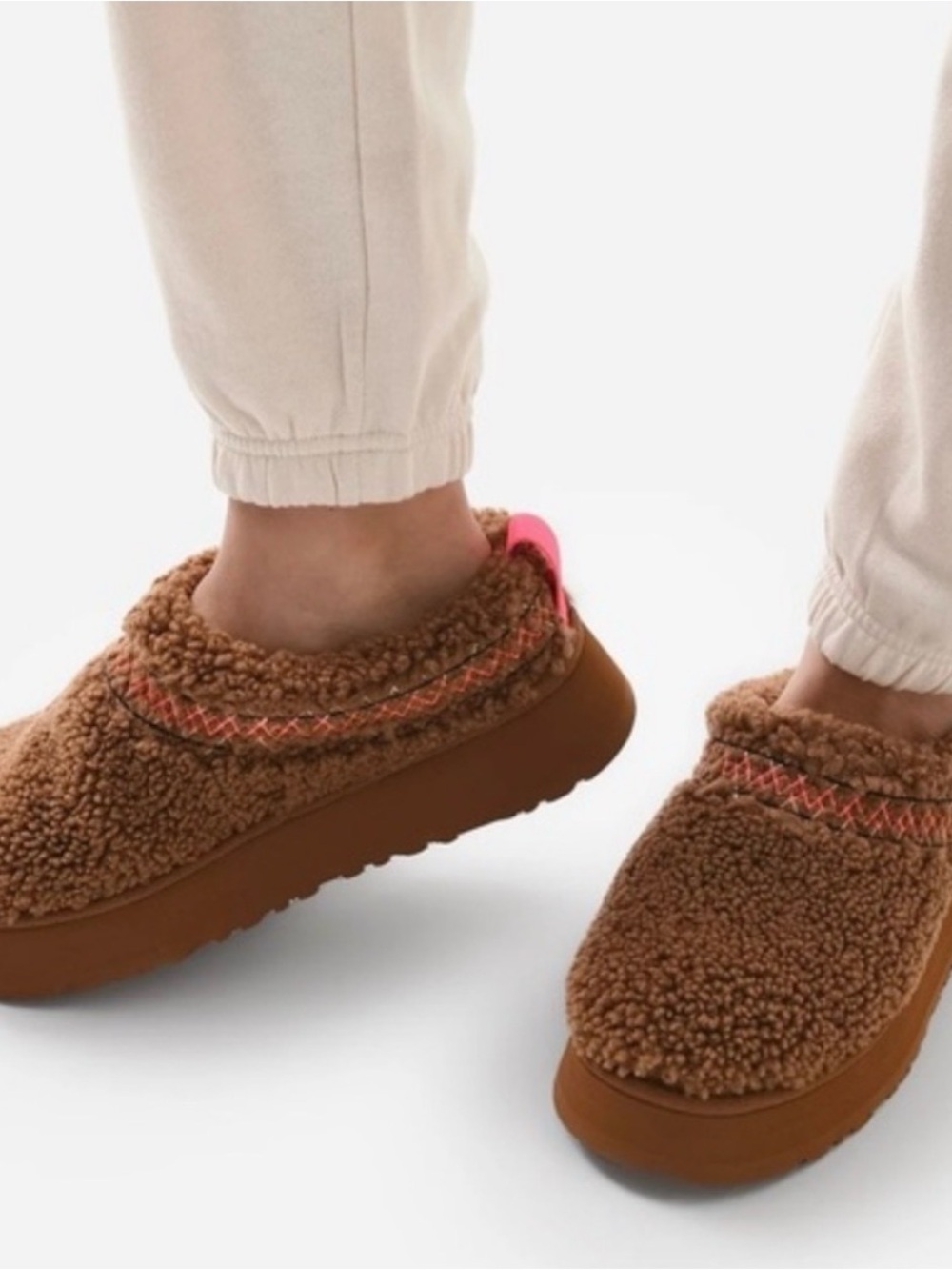 Ugg Tazz Sherpa hard to find style ❤️